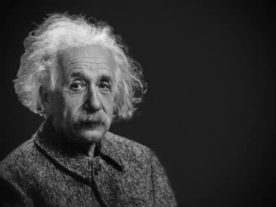 Albert Einstein fue un científico destacado en la revolución científica del siglo XX