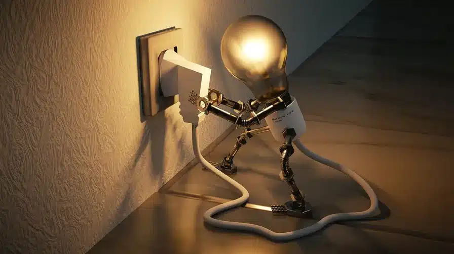 Nikola Tesla fue un científico destacado en la revolución científica de la electricidad